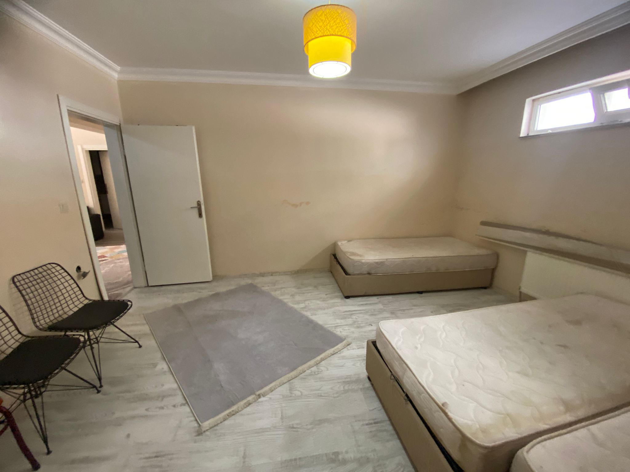MANYAS EMLAKTAN 17 EYLÜL MAH. 3+1 120M2 GİRİŞ KAT SATILIK DAİRE