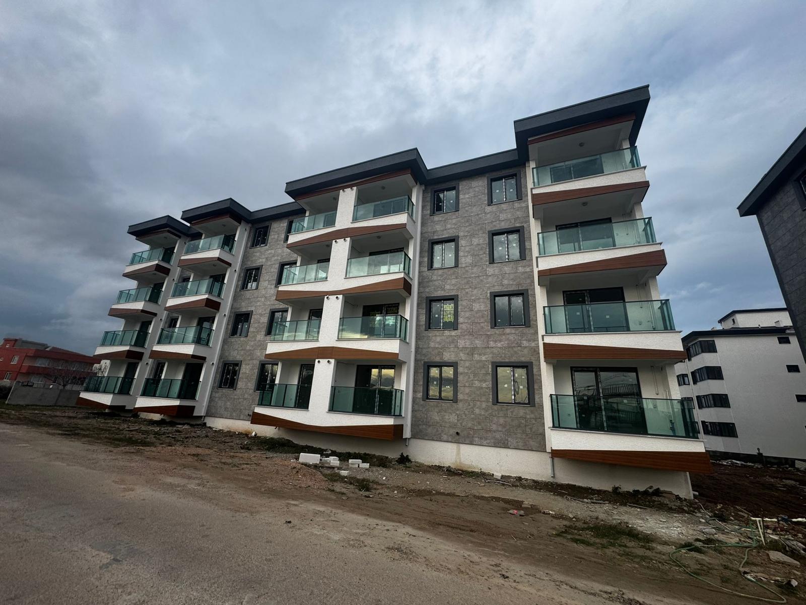 YENİ MAHALLE DE 1+1 SIFIR DAİRELER 5 ADET