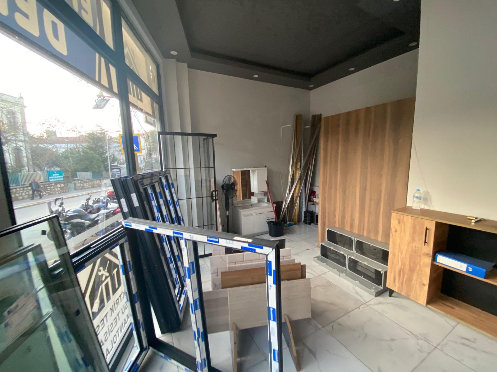 KURTULUŞ CADDESİ ÜZERİNDE SATILIK DÜKKAN