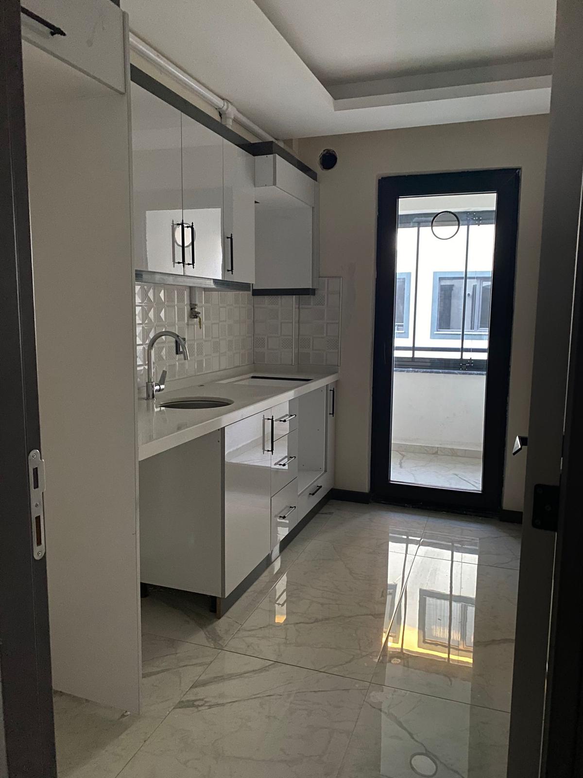 MANYAS EMLAKTAN YENİ MAH. 1+1 55M2 AYRI MUTFAK KİRALIK DAİRE