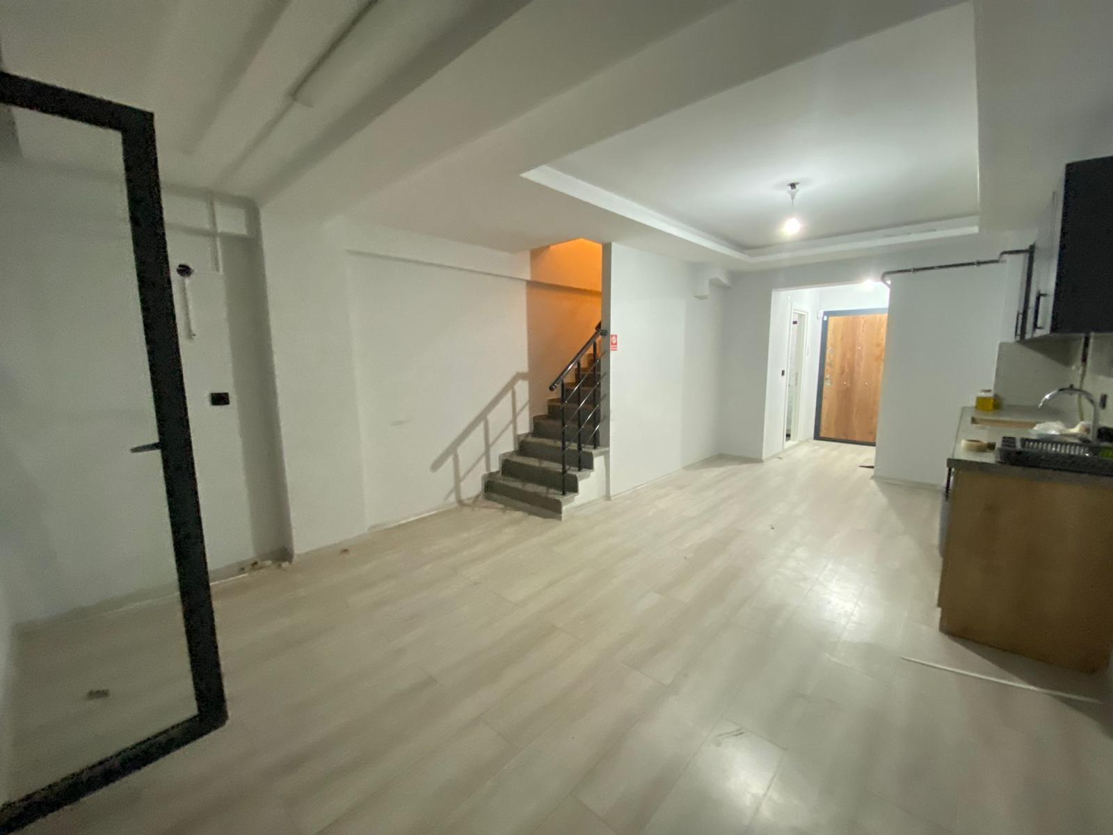 MANYAS EMLAKTAN SUNULLAH MAH.ANA YOL ÜZERİ KİRALIK OFİS DAİRE