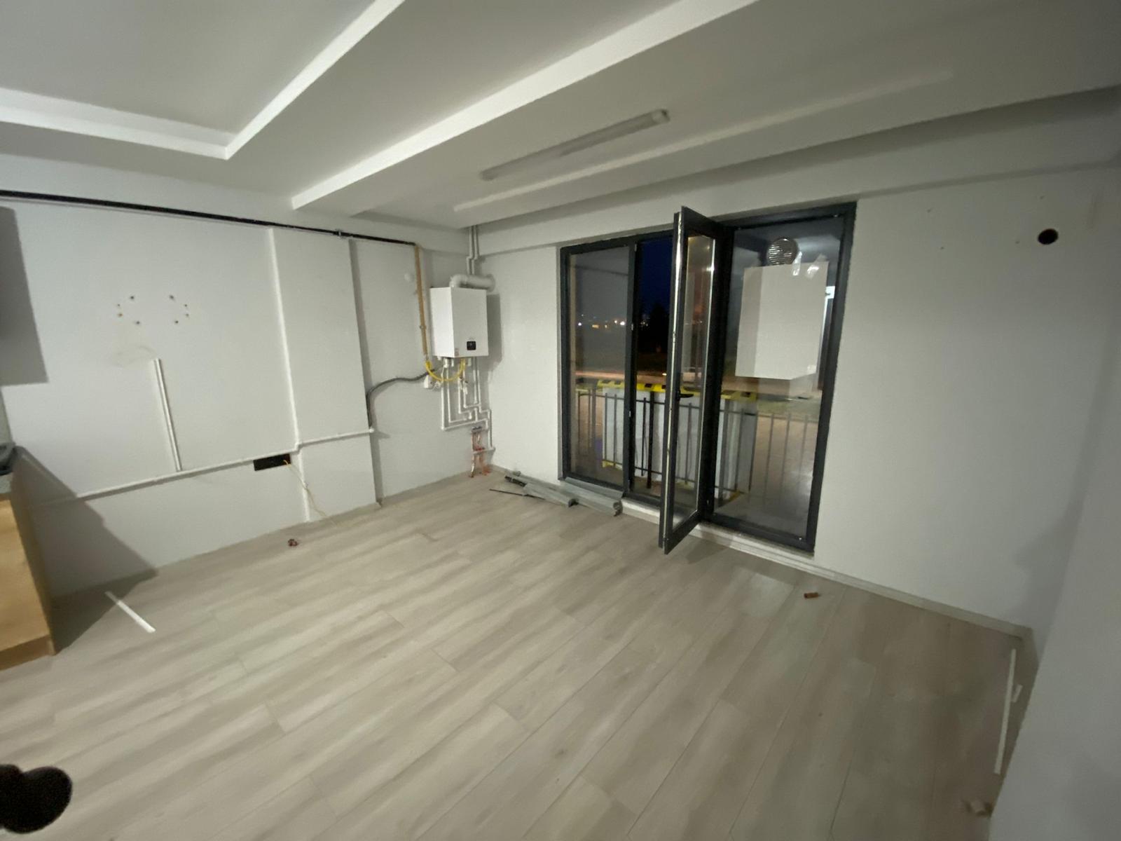 MANYAS EMLAKTAN SUNULLAH MAH.ANA YOL ÜZERİ KİRALIK OFİS DAİRE