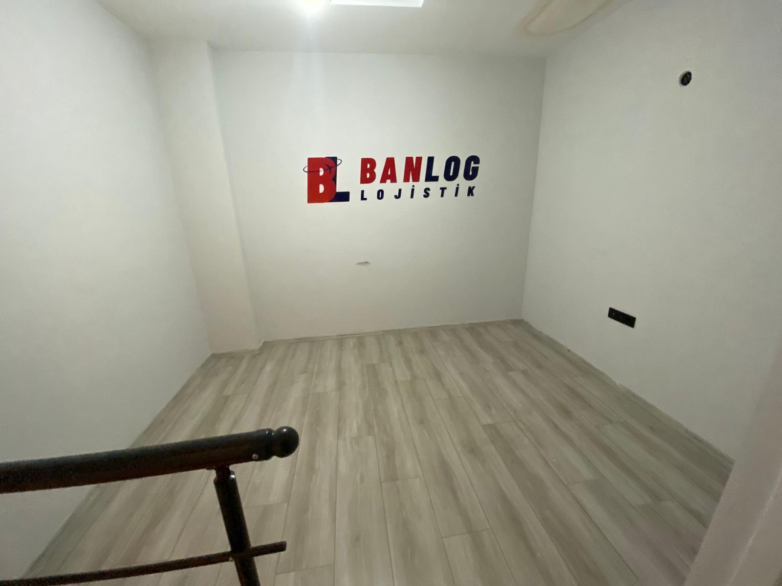 MANYAS EMLAKTAN SUNULLAH MAH.ANA YOL ÜZERİ KİRALIK OFİS DAİRE