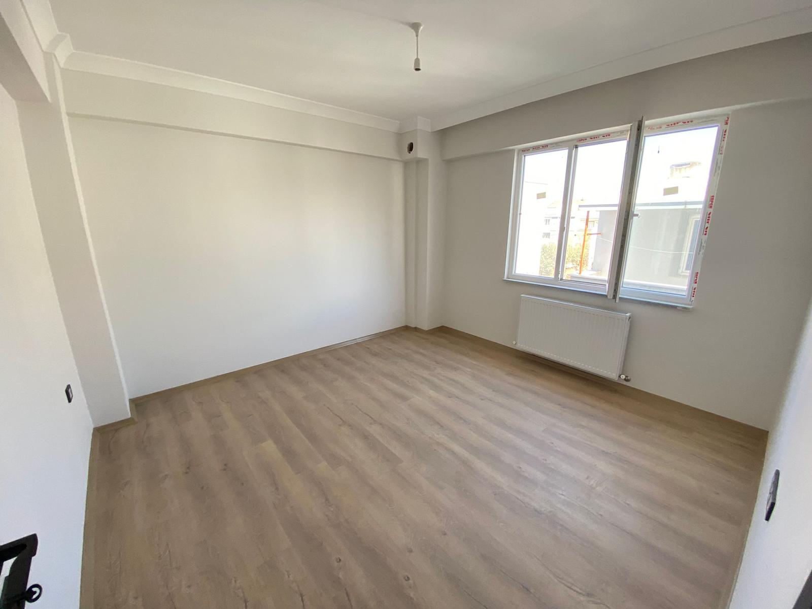 YENİ MAHALLE SATILIK 2+1 ARAKAT DAİRE