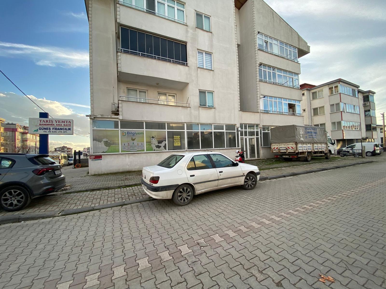 İHSANİYE KURTULUŞ CAD. KİRALIK 220 M2 DÜKKAN