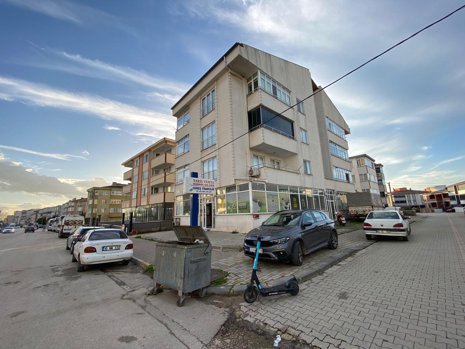İHSANİYE KURTULUŞ CAD. KİRALIK 220 M2 DÜKKAN