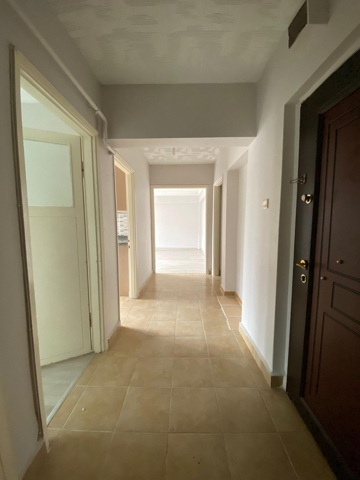 MANYAS EMLAKTAN 17 EYLÜL MAH. 3+1 130M2 GENİŞ KİRALIK DAİRE