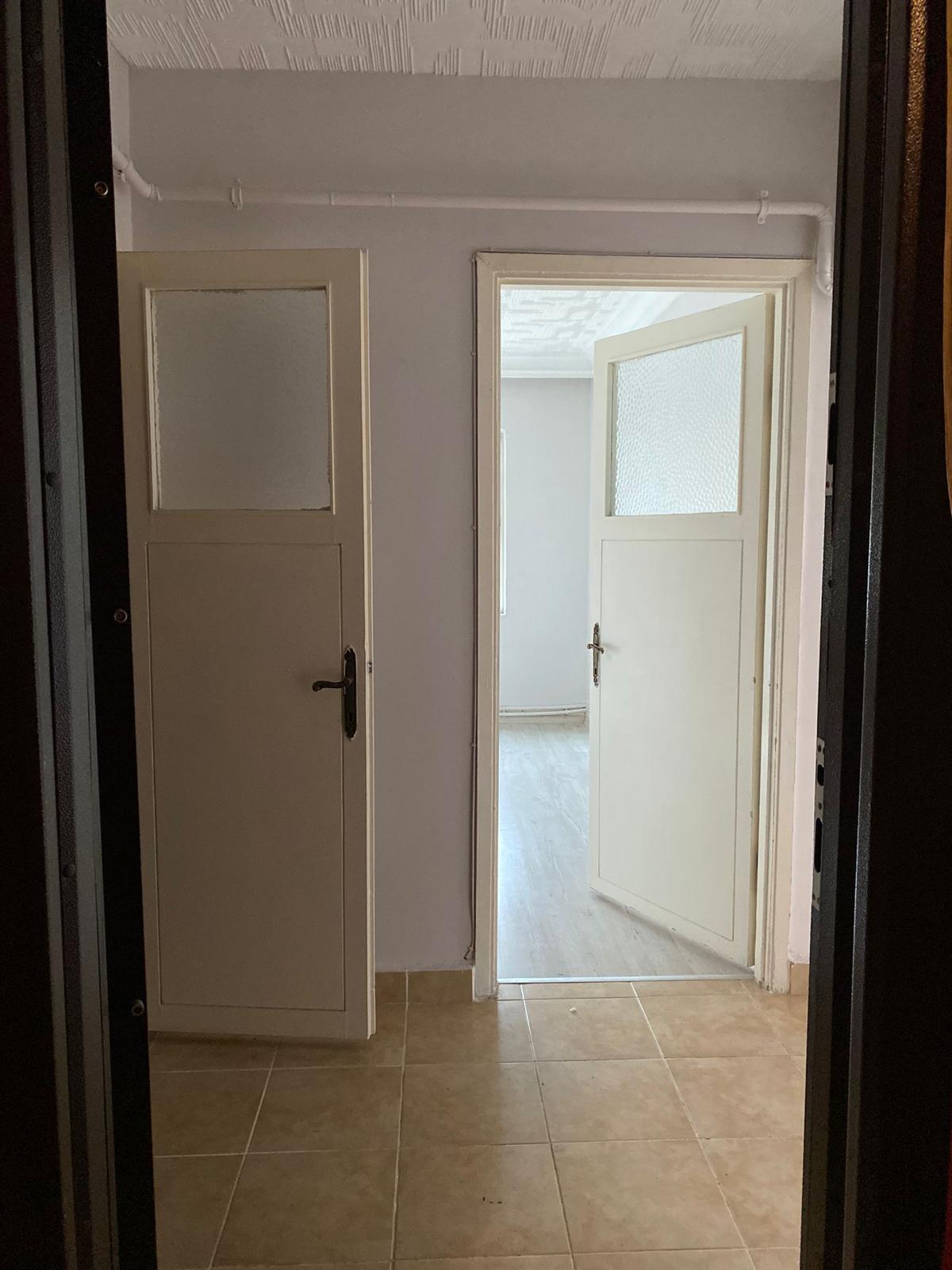 MANYAS EMLAKTAN 17 EYLÜL MAH. 3+1 130M2 GENİŞ KİRALIK DAİRE