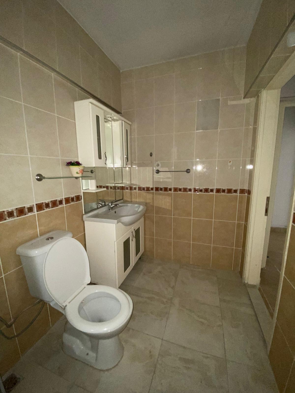 MANYAS EMLAKTAN 17 EYLÜL MAH. 3+1 130M2 GENİŞ KİRALIK DAİRE