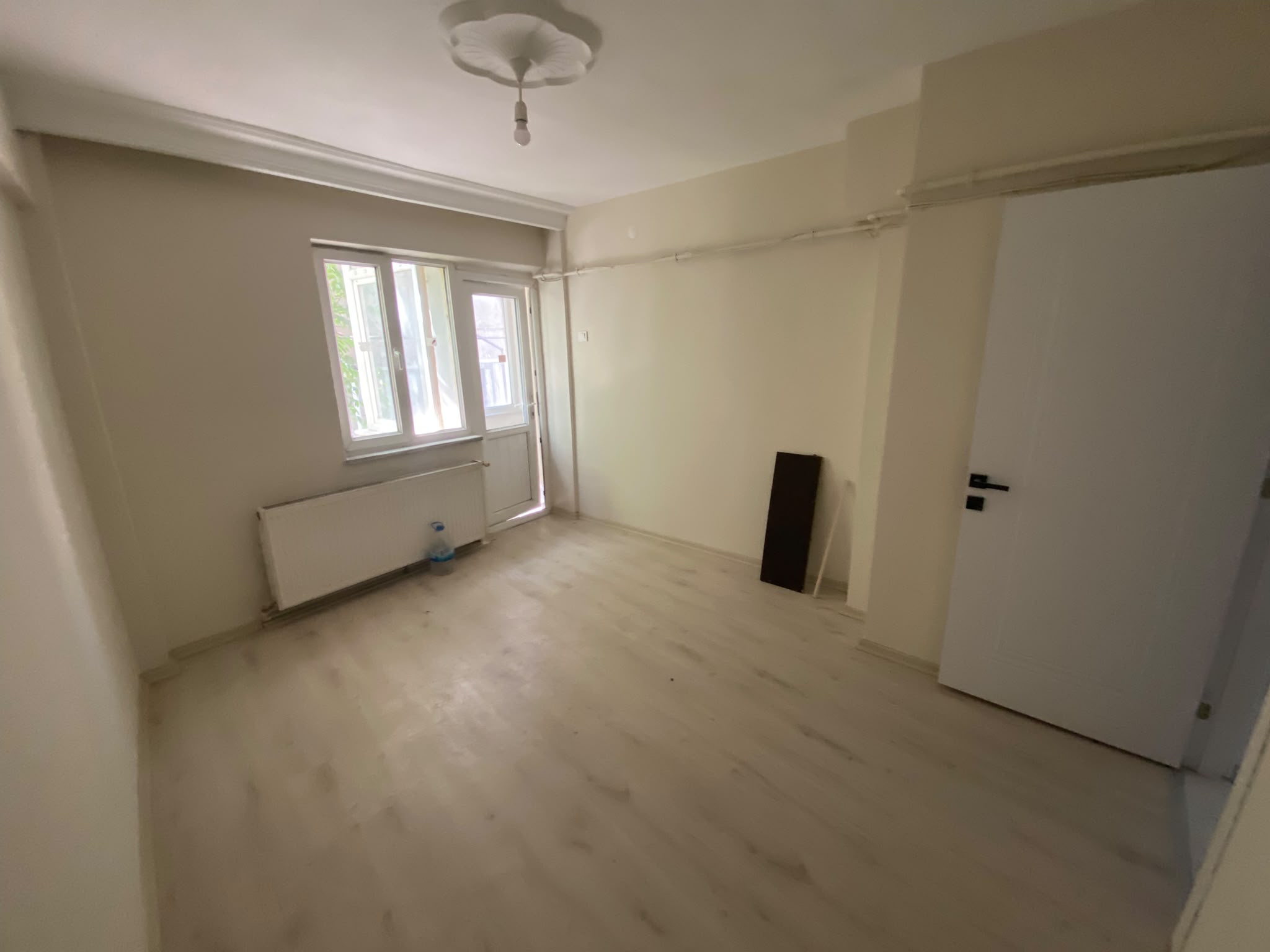 MANYAS EMLAKTAN SUNULLAH MH. 2+1 SIFIR TADİLATLI KİRALIK DAİRE