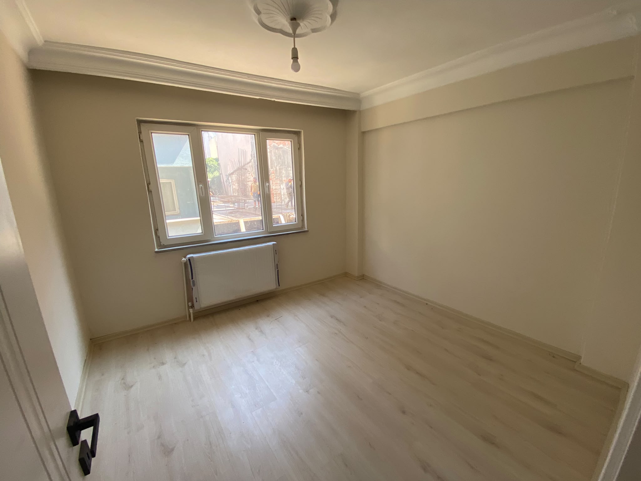 MANYAS EMLAKTAN SUNULLAH MH. 2+1 SIFIR TADİLATLI KİRALIK DAİRE