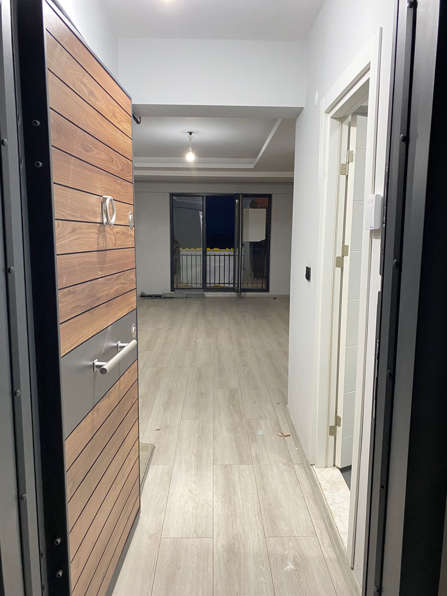 MANYAS EMLAKTAN SUNULLAH MAH.ANA YOL ÜZERİ KİRALIK OFİS DAİRE