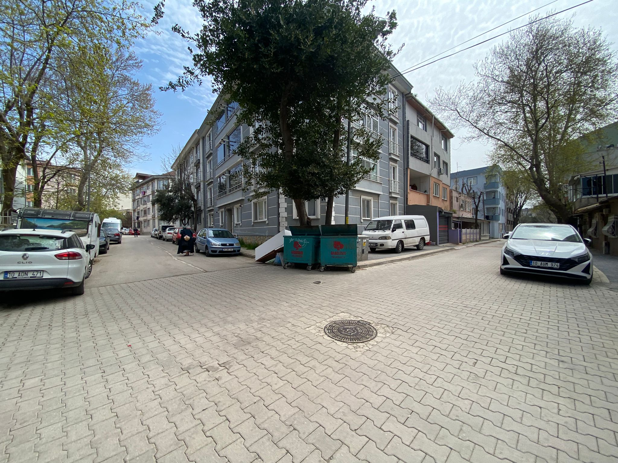 MANYAS EMLAKTAN İHSANİYE MAH. 2+1 AMERİKAN MUTFAK SATILIK DAİRE