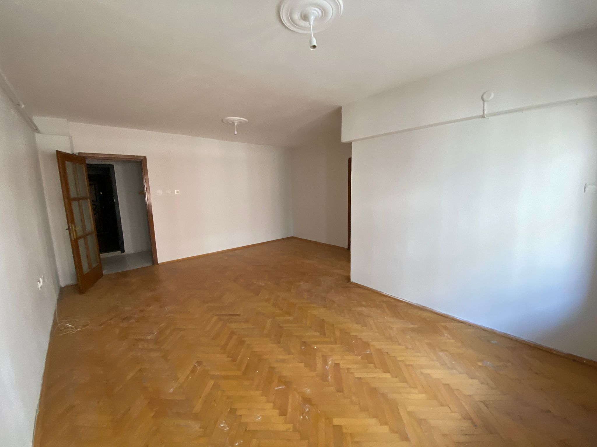 MANYAS EMLAKTAN 17 EYLÜL MAH. ARA KAT 3+1 120M2 KİRALIK DAİRE
