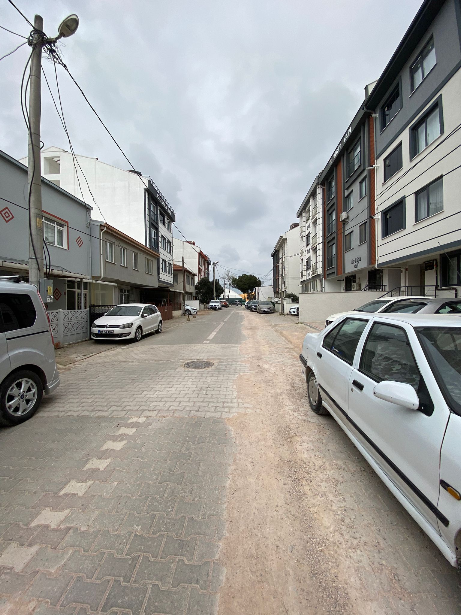 MANYAS EMLAKTAN 600EVLER MAH. 2+0 90M2 SATILIK DUBLEKS DAİRE
