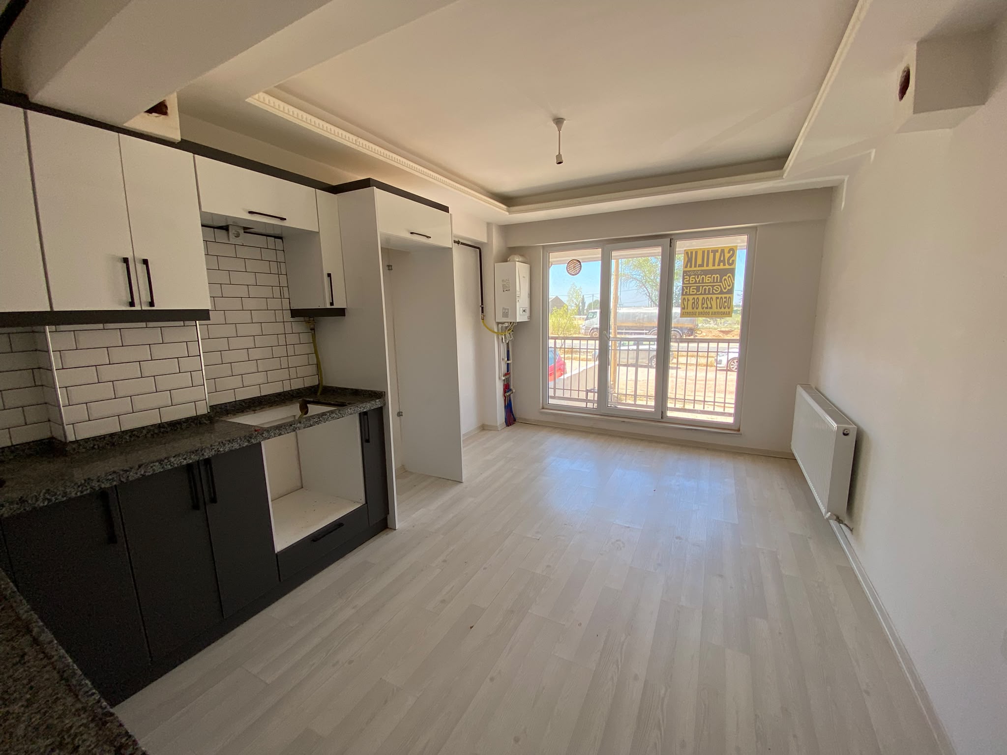 MANYAS EMLAKTAN 600 EVLER MAH. YÜKSEK GİRİŞ SATILIK 1+1 DAİRE