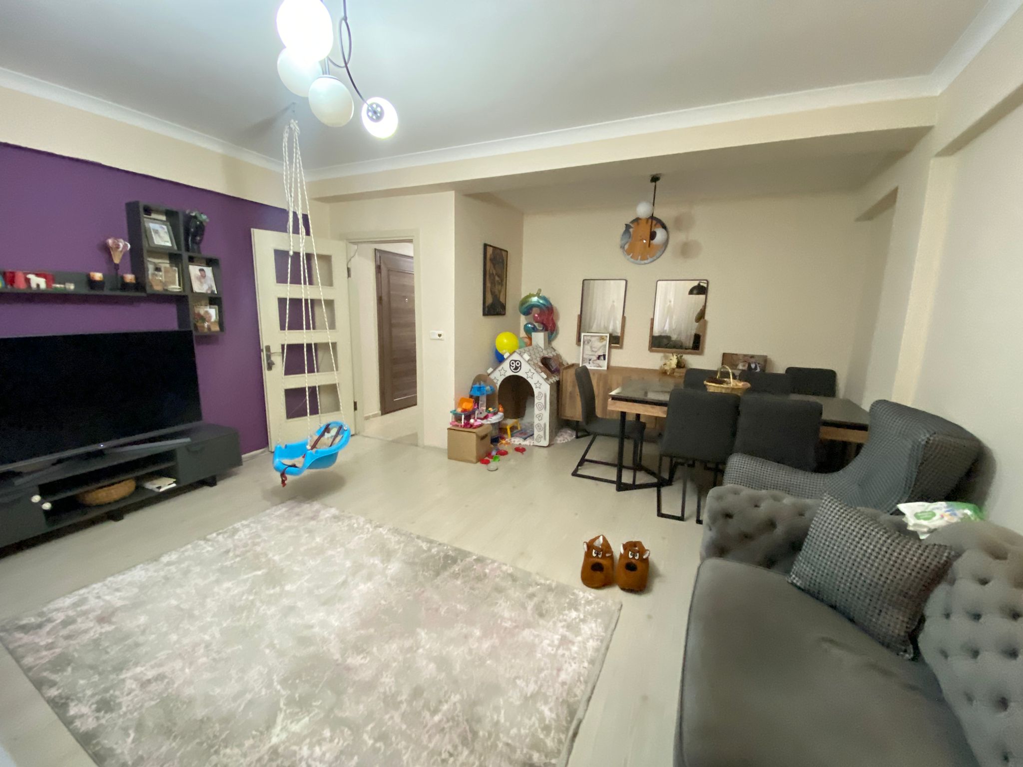 MANYAS EMLAKTAN SUNULLAH MAH.GENİŞ FERAH 2+1 100M2 SATILIK DAİRE