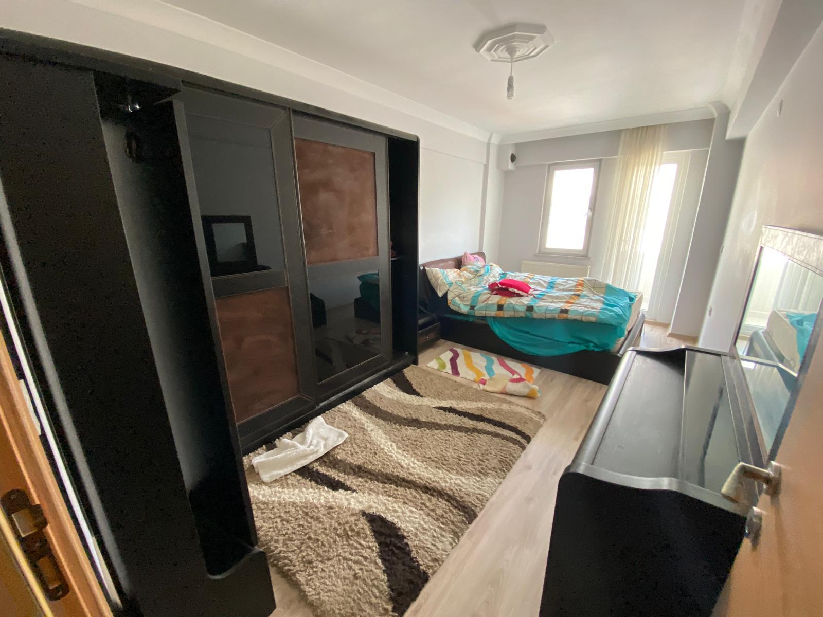 MANYAS EMLAKTAN 17 EYLÜL YATIRIMA UYGUN 2+0 EŞYALI SATILIK DAİRE