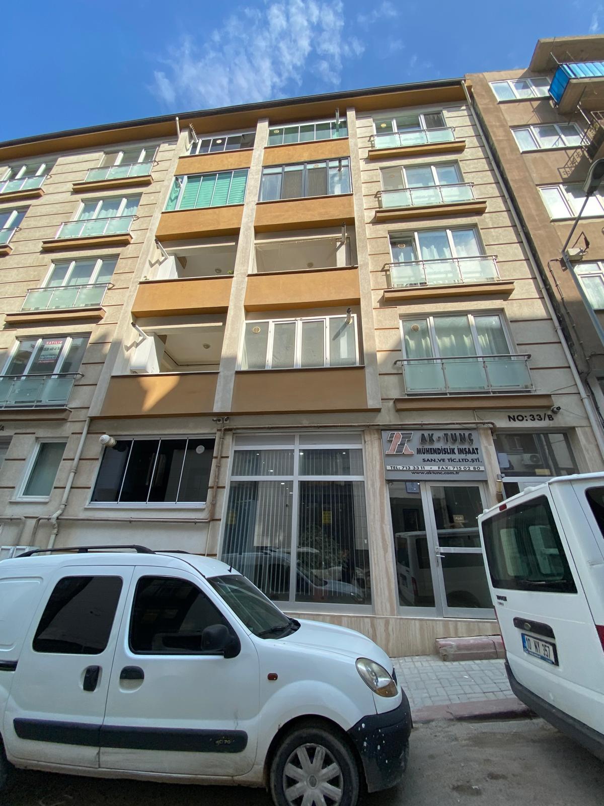 MANYAS EMLAKTAN 17 EYLÜL YATIRIMA UYGUN 2+0 EŞYALI SATILIK DAİRE