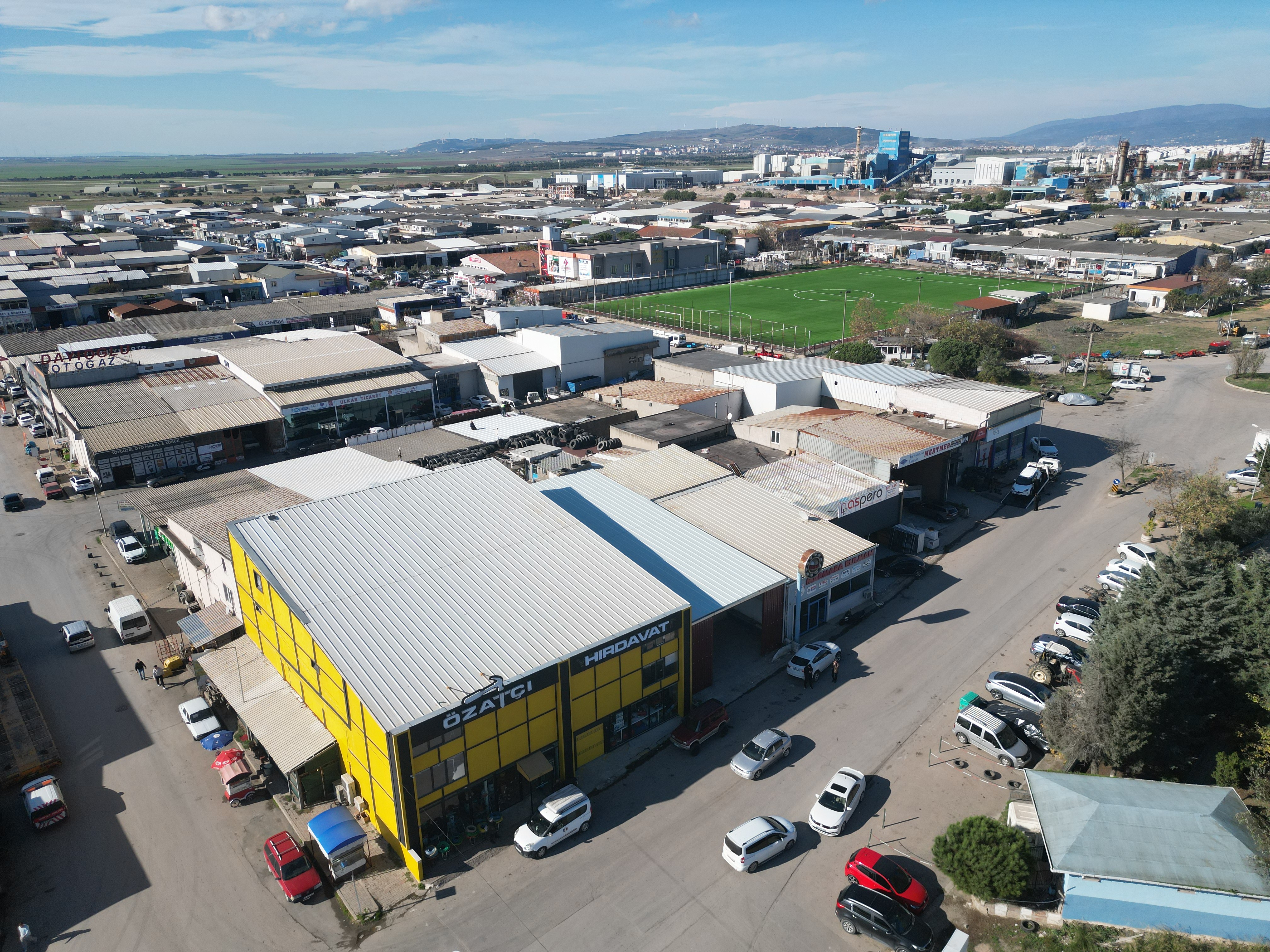 SD4 MANYAS EMLAKTAN SANAYİ GİRİŞİNDE KUPON 251M2 SATILIK DÜKKAN