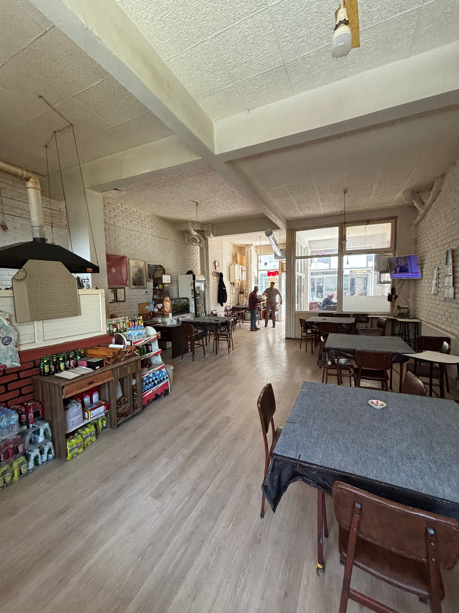 S3 MANYAS EMLAKTAN 17 EYLÜL MAH.120 M2 SATILIK KİRACILI DÜKKAN