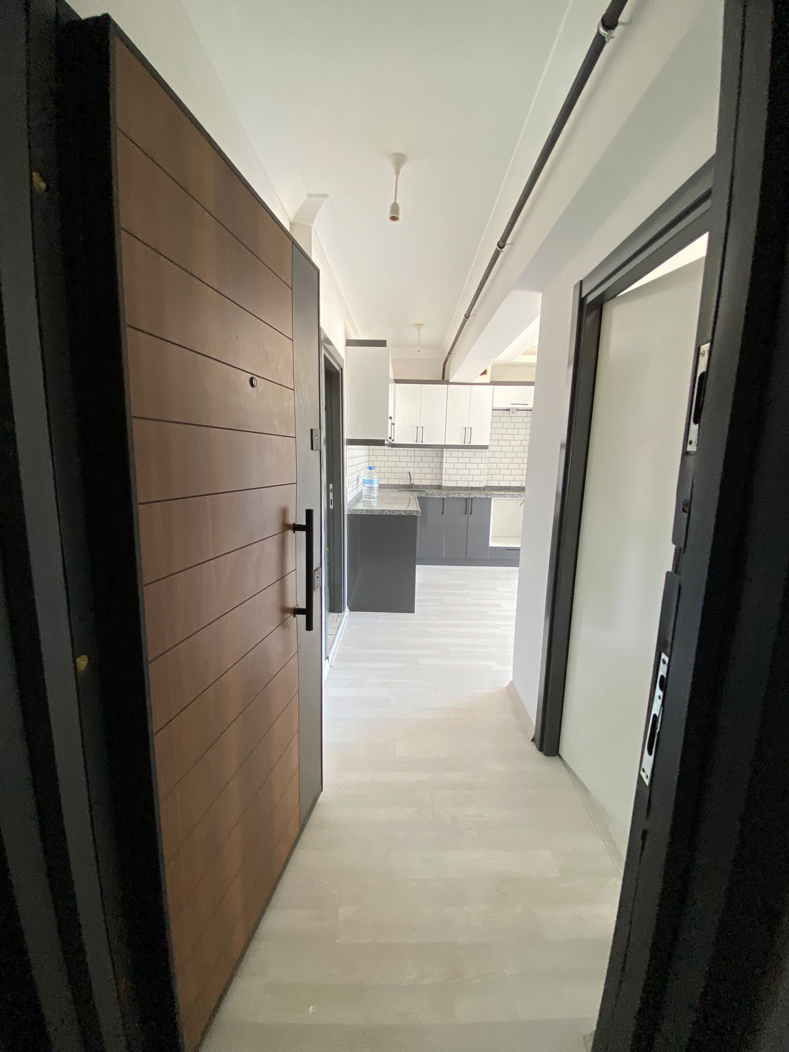 MANYAS EMLAKTAN 600 EVLER MAH. YÜKSEK GİRİŞ KİRALIK 1+1 DAİRE