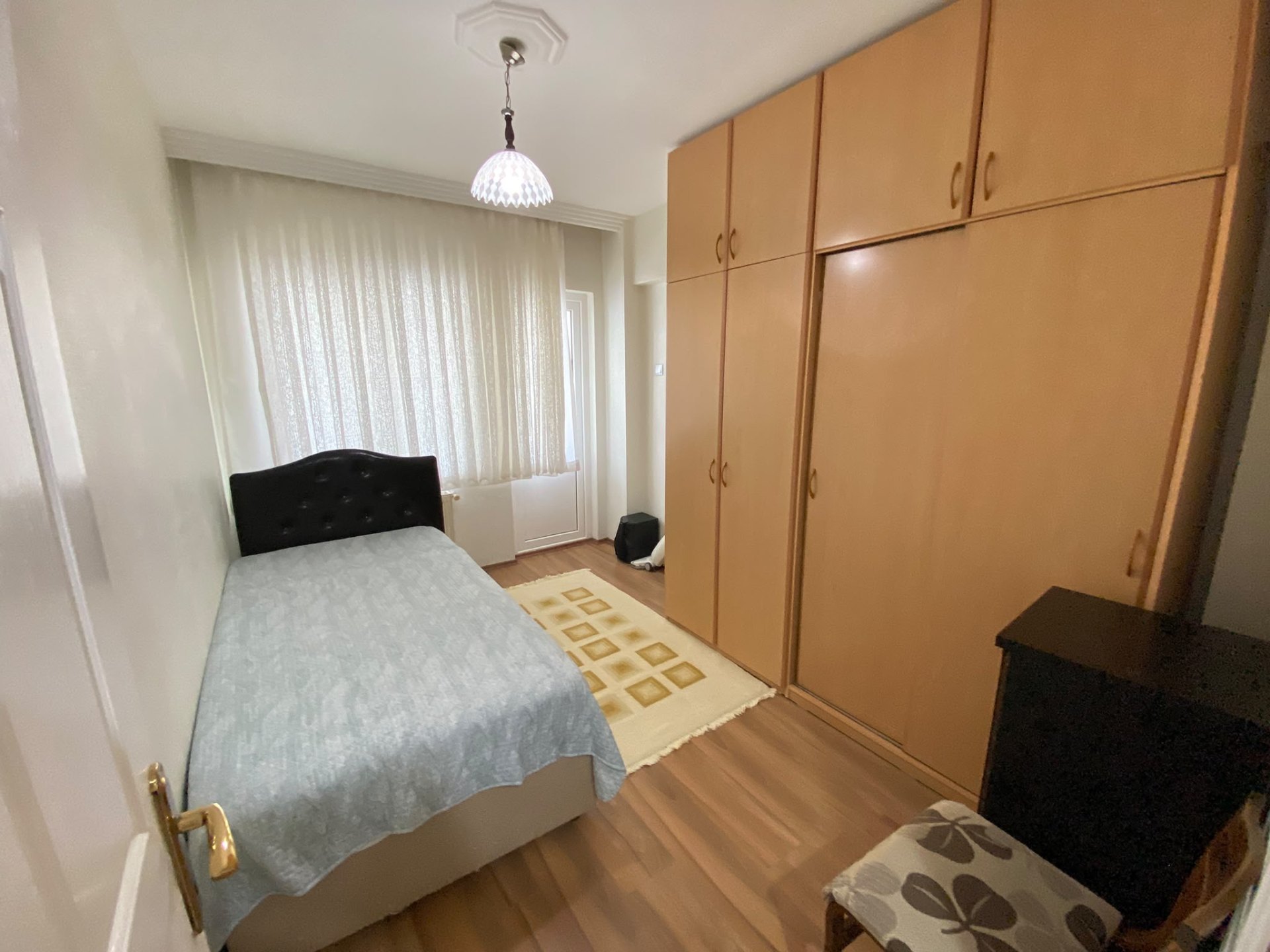 MANYAS EMLAKTAN PAŞAKENT MAH. 3+1 130M2 EŞYALI KİRALIK DAİRE