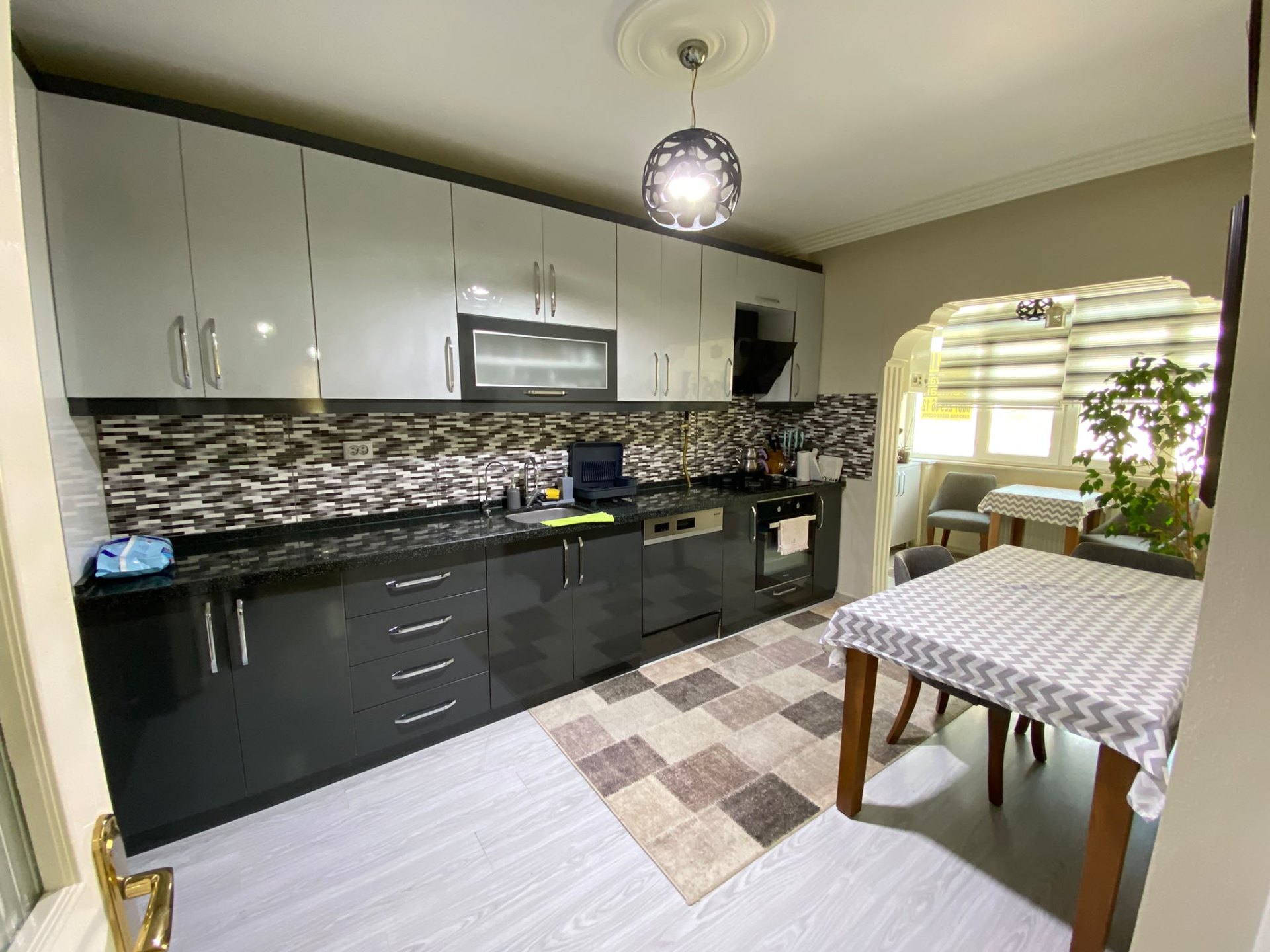 MANYAS EMLAKTAN PAŞAKENT MAH. 3+1 130M2 EŞYALI KİRALIK DAİRE