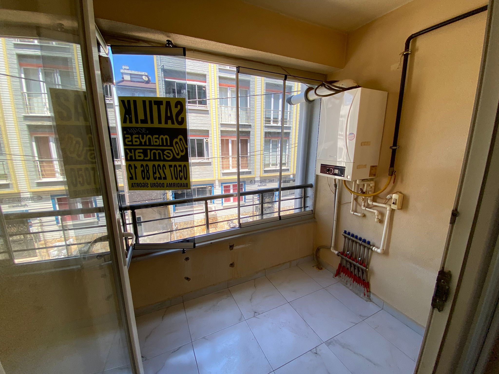 MANYAS EMLAKTAN ÇINARLI MAH. 3+1 130M2 ARA KAT SATILIK DAİRE